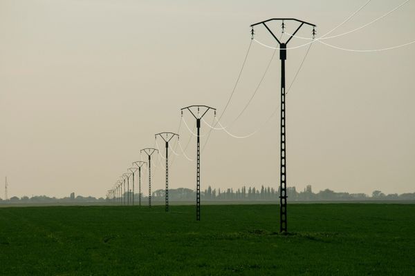 Continuous Power Installations